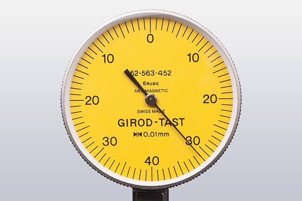 yellow pressure gauge